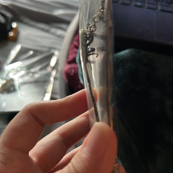 Fantastic Beasts Macusa Pendant/Pin (NWT) - Picture 5 of 5